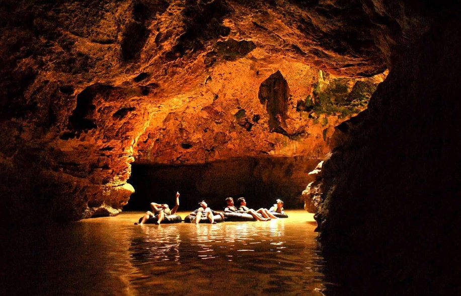 Kalisuci Cave Tubing