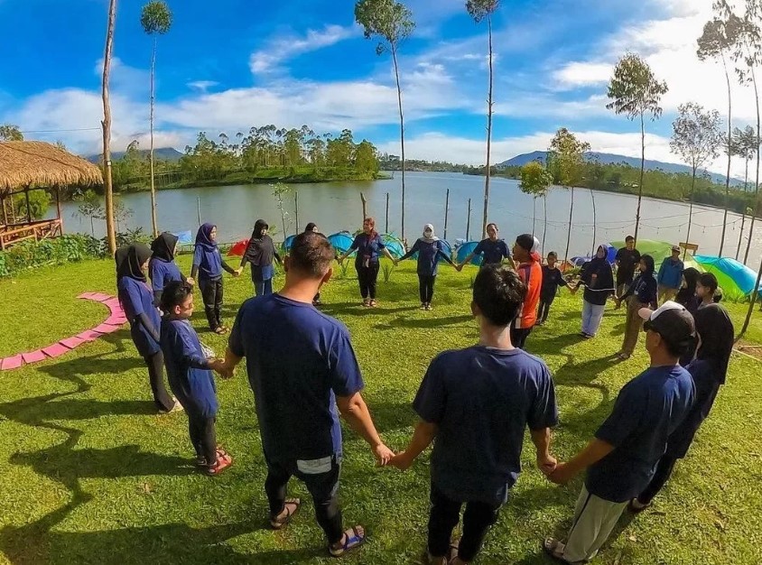 Provider EO Outbound dan Gathering di Sampang